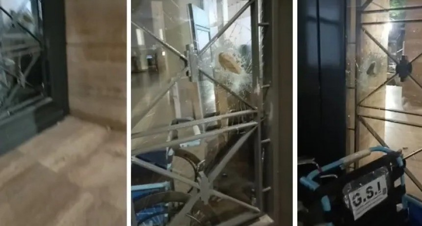 Rompió los vidrios de la Municipalidad de Santa Fe tras un desalojo