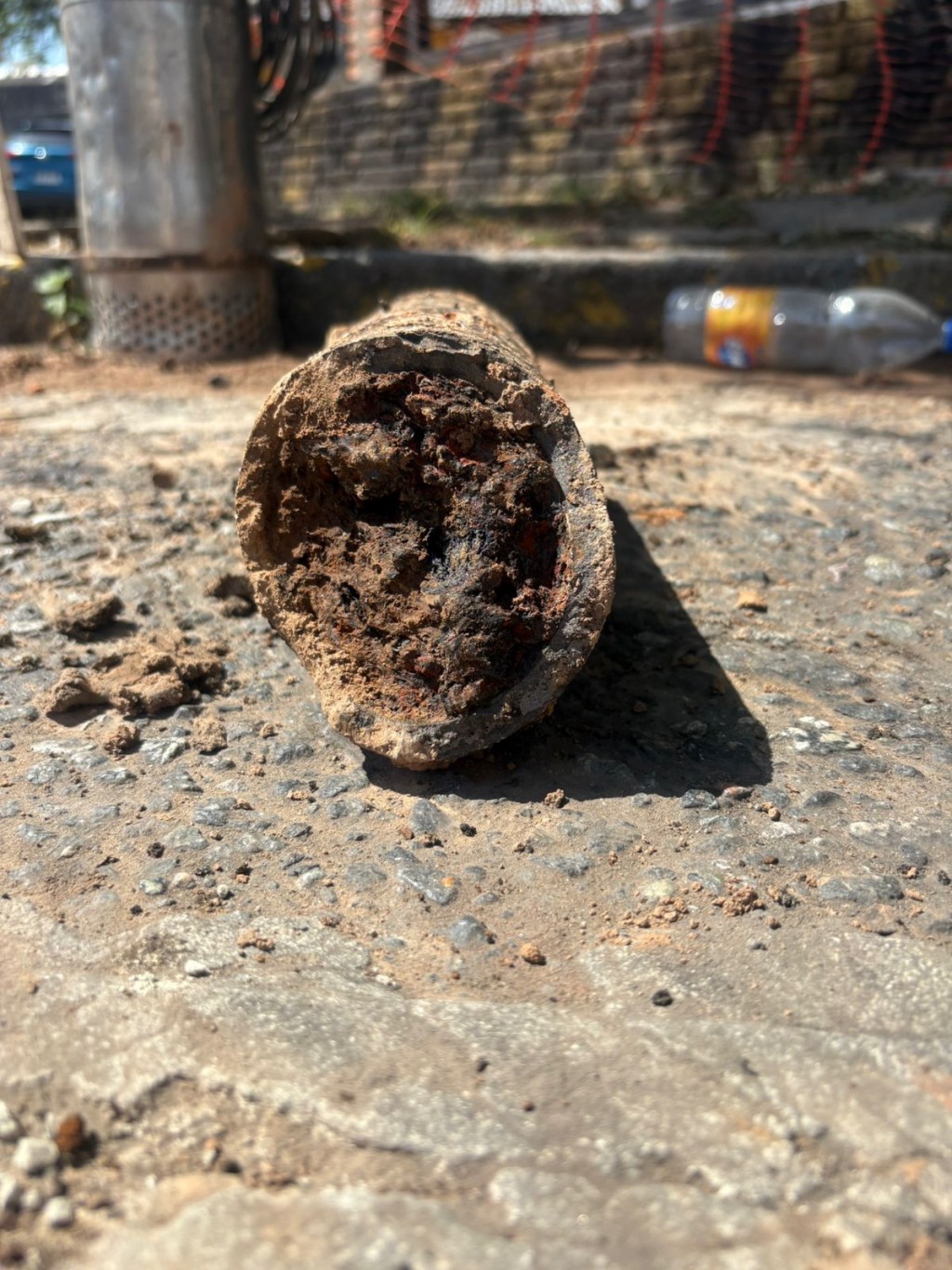 Cómo estaban los caños que está renovando Aguas Santafesinas