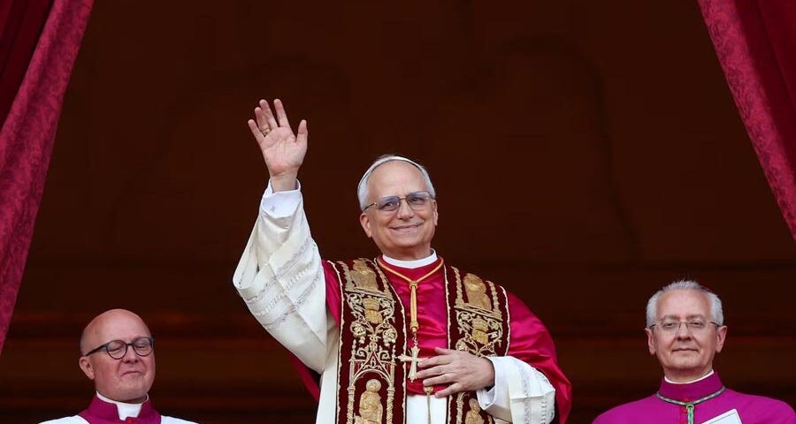 El cardenal estadounidense Robert Prevost es el papa León XIV