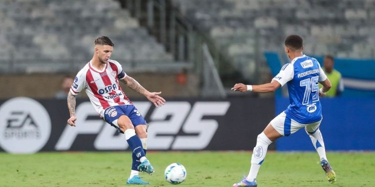 Unión se la bancó con uno menos y cerró su participación en la Sudamericana en Brasil