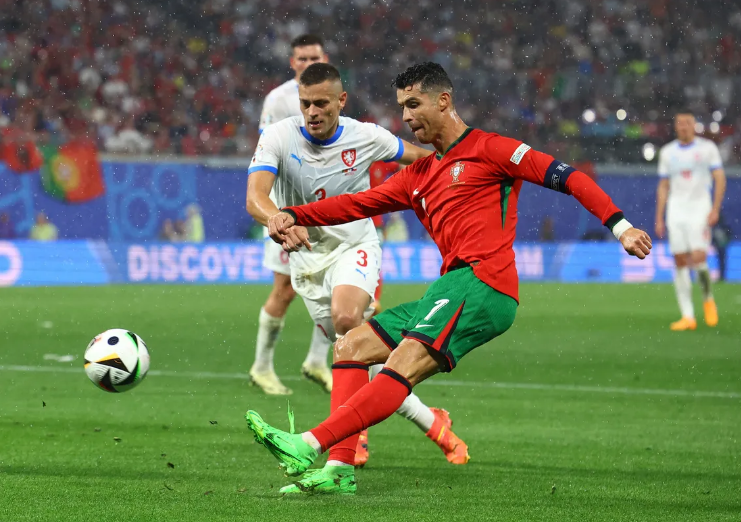 Cristiano Ronaldo dijo que un equipo argentino lo llamó para jugar el Mundial de Clubes