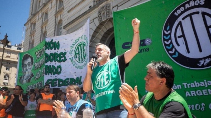La Justicia frenó el decreto que eliminaba el Día del Trabajador del Estado y hay asueto para empleados de ATE