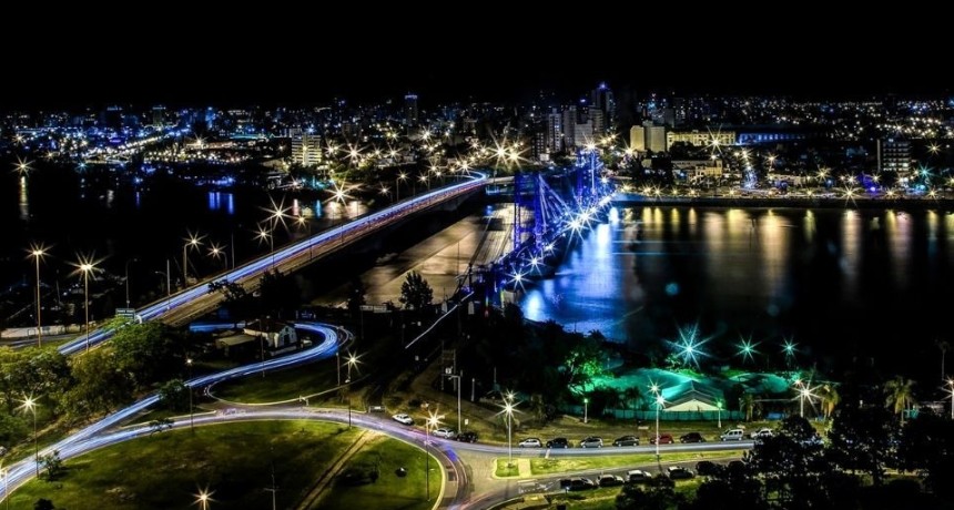 Santa Fe desde el aire: habr&aacute; vuelos panor&aacute;micos nocturnos por vacaciones de invierno