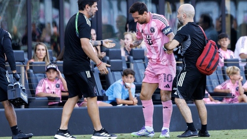 Lionel Messi sufre una 