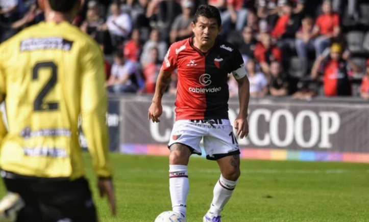 El Pulga Rodríguez arrastra una molestia y es duda para el choque con San Telmo