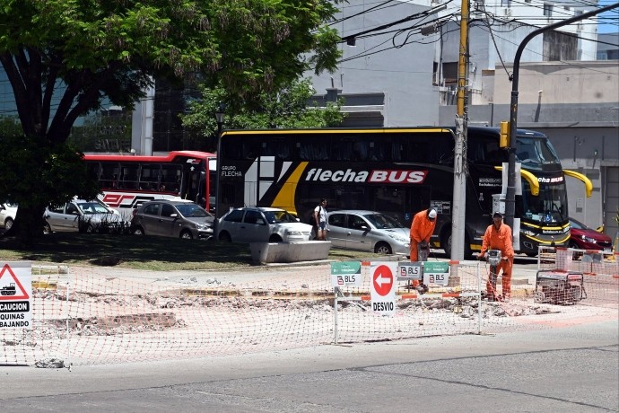 Iniciaron los trabajos en la calle de ingreso a la Terminal de Ómn