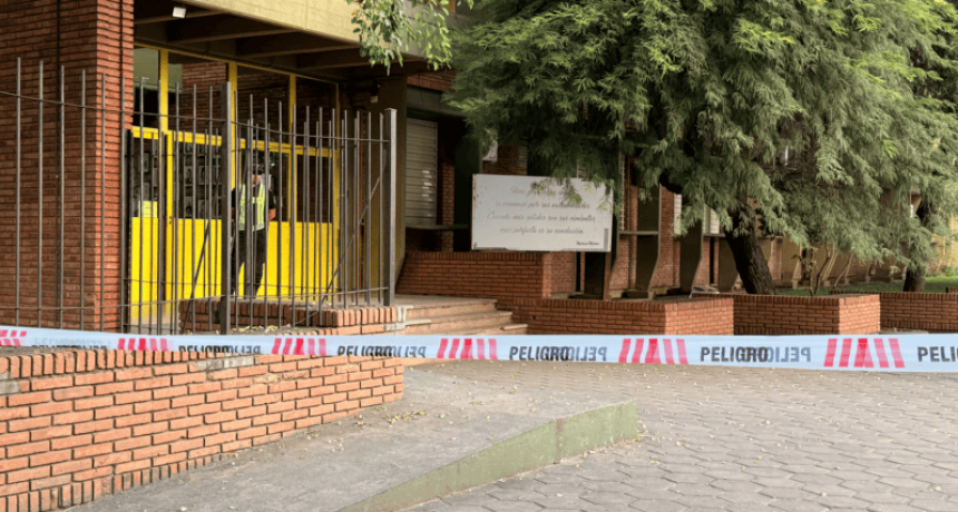 Crimen en San Crist&oacute;bal: tras pasar un mes preso, liberaron al adolescente acusado de conocer de antemano el plan del tirador