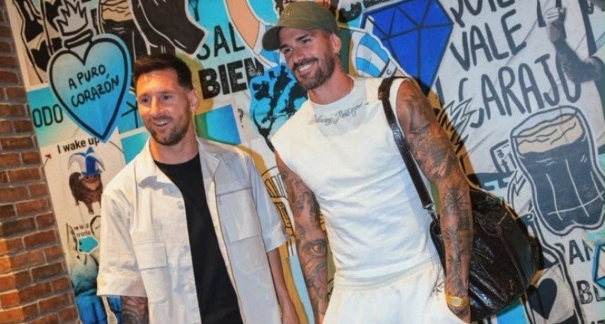 Lionel Messi lleg&oacute; a Kansas para sumarse a la selecci&oacute;n argentina